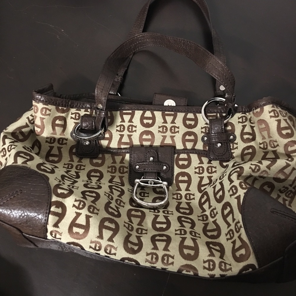 Etienne Aigner Brown purse